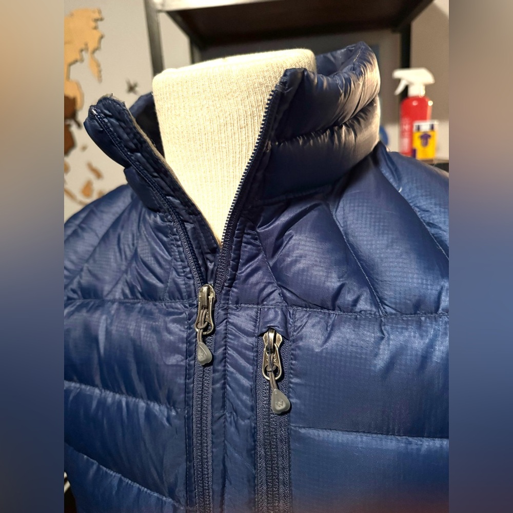White Sierra Blue Puffer Vest - Picture 2 of 4